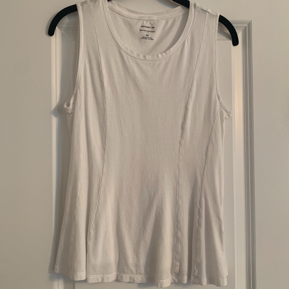 Banana Republic "Designer Tee" White Fitted Tank